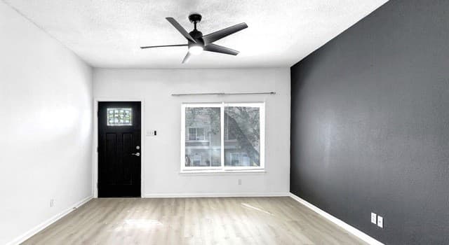 rental at 12225  Apricot Dr in San Antonio, TX — photo 3