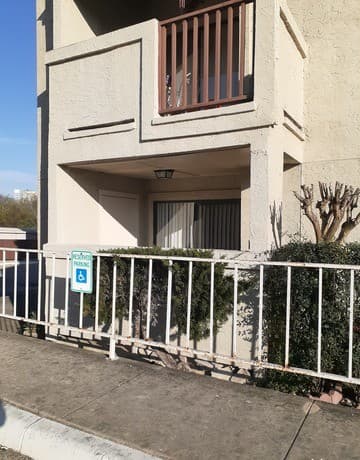 rental at 5322  Medical Dr Unit E101 in San Antonio, TX — photo 2