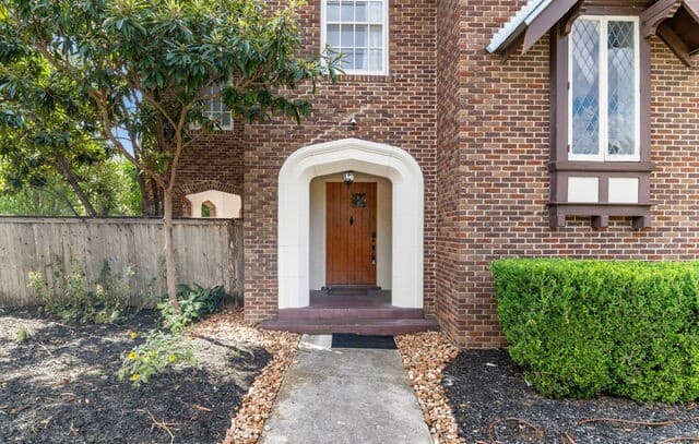 rental at 160  Terrell Rd in San Antonio, TX — photo 3