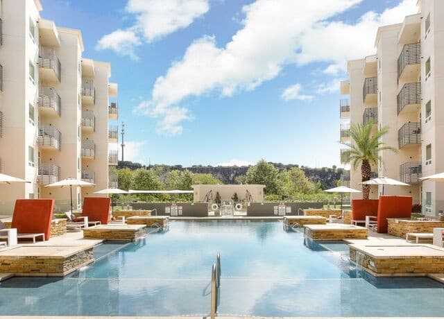 rental at 17902  La Cantera Pkway Unit 316 in San Antonio, TX — photo 3