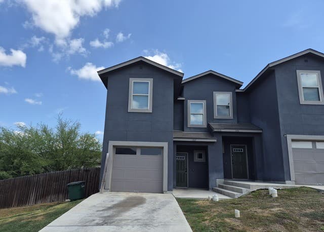 rental at 13910  Annas Way Unit 102 in San Antonio, TX — photo 1