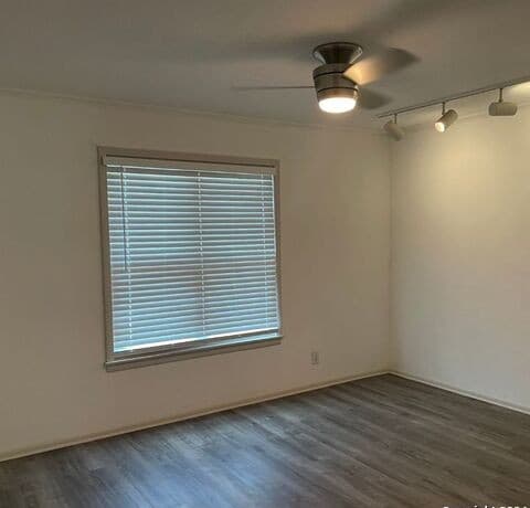 rental at 2300  Nacogdoches Rd Unit APT 203 A in San Antonio, TX — photo 5