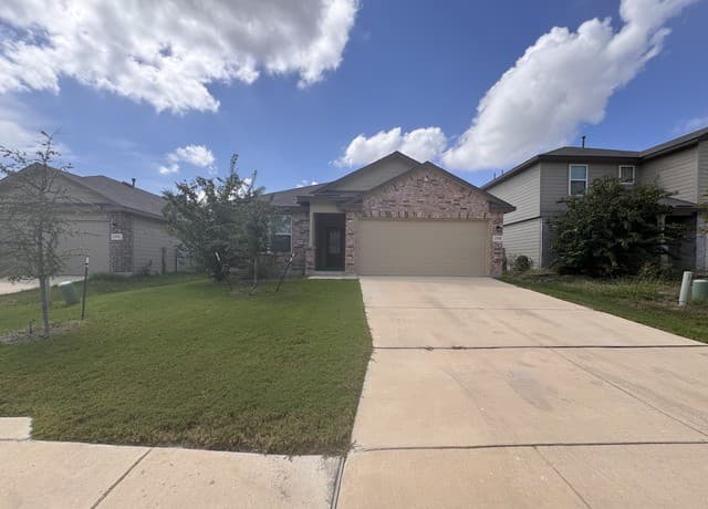 rental at 13518  Mendes Knl in San Antonio, TX — photo 3