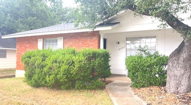 rental at 14323  Brook Hollow Blvd Unit 14321 in San Antonio, TX — photo 1