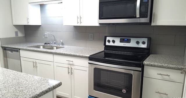 rental at 14323  Brook Hollow Blvd Unit 14321 in San Antonio, TX — photo 5