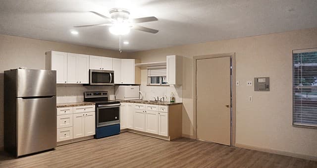 rental at 1506  Waverly Ave Studio Unit 2 in San Antonio, TX — photo 4