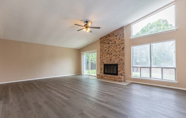 rental at 5814  Pineway St in San Antonio, TX — photo 1