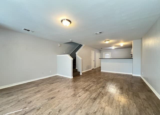 rental at 315  Autumn Pass in San Antonio, TX — photo 4
