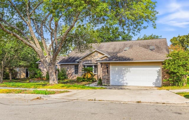rental at 3325  Sherwin Dr in Schertz, TX — photo 1