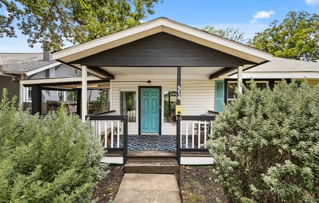 rental at 314  Queen Anne Ct in San Antonio, TX — photo 1