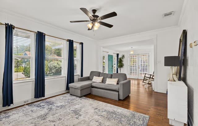 rental at 314  Queen Anne Ct in San Antonio, TX — photo 4