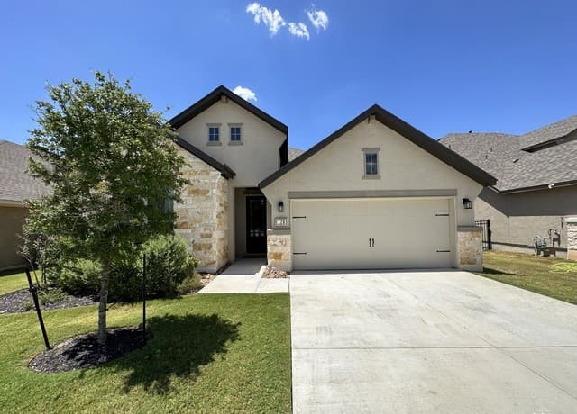 rental at 126  La Cima in Boerne, TX — photo 2