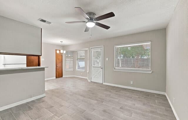 rental at 7123  Tealeaf St in Leon Valley, TX — photo 5