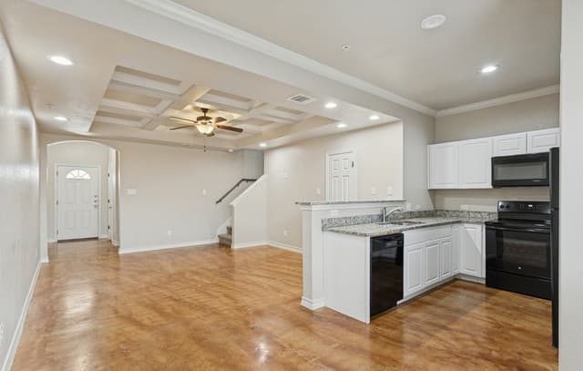 rental at 7315  Colina Way Unit # 102 in Converse, TX — photo 2