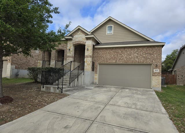 rental at 5031  Italica Rd in San Antonio, TX — photo 2