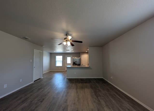 rental at 244  Stevens Smt in New Braunfels, TX — photo 2