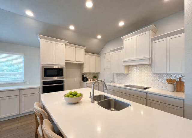 rental at 116  Spanish Oak in Castroville, TX — photo 5