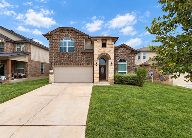 rental at 5922  Akin Place in San Antonio, TX — photo 1