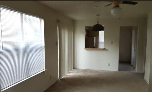 rental at 8913  Fall River Dr in San Antonio, TX — photo 3