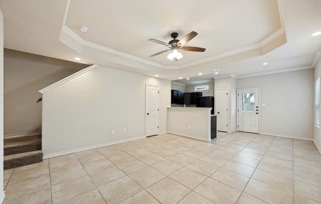 rental at 7042  Lakeview Dr Unit 102 in San Antonio, TX — photo 2