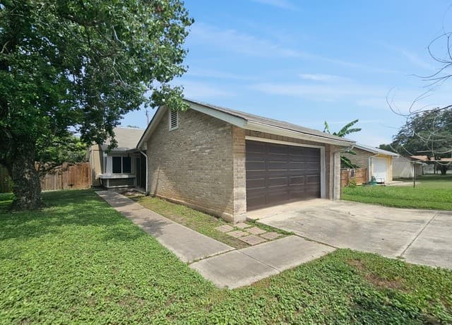 rental at 3427  Lake Tahoe in San Antonio, TX — photo 2