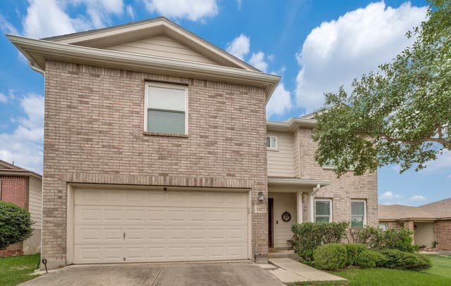 rental at 1027  Magnolia Fld in San Antonio, TX — photo 1
