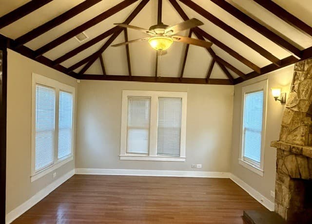 rental at 314 W Ridgewood Ct in San Antonio, TX — photo 2