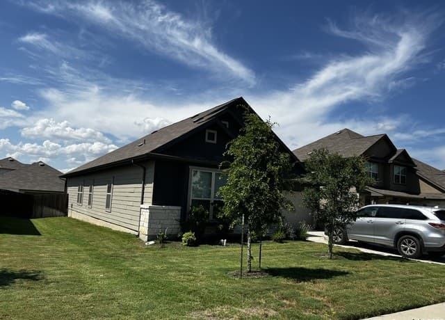 rental at 4675  Grey Sotol Way in Schertz, TX — photo 2