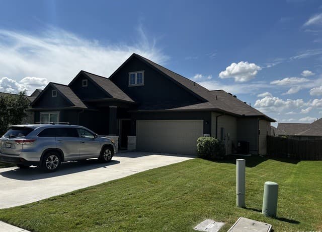 rental at 4675  Grey Sotol Way in Schertz, TX — photo 3