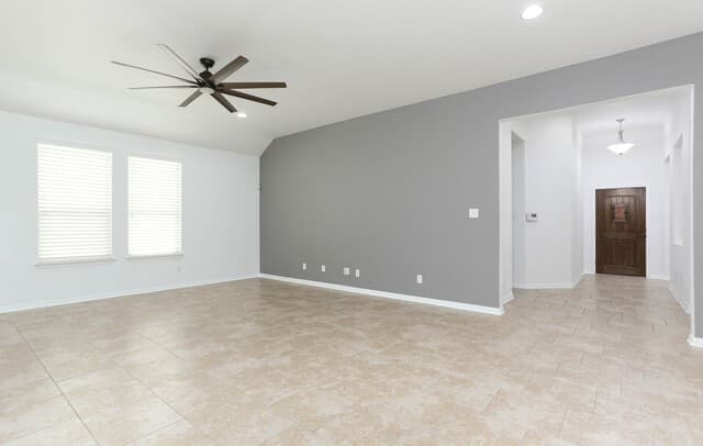 rental at 22527  Carriage Bush in San Antonio, TX — photo 4