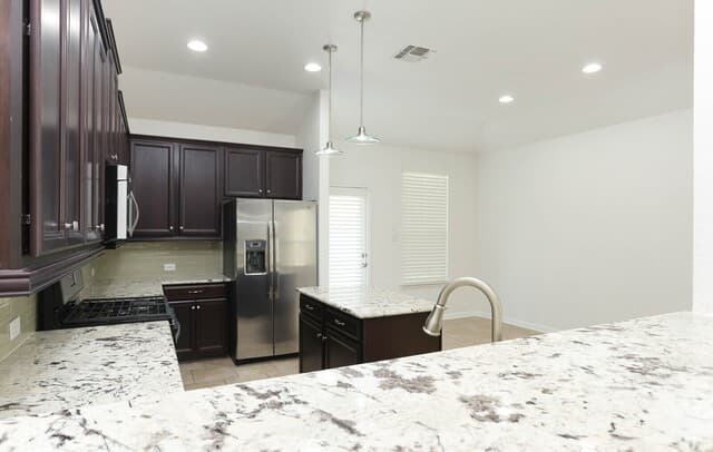 rental at 22527  Carriage Bush in San Antonio, TX — photo 5