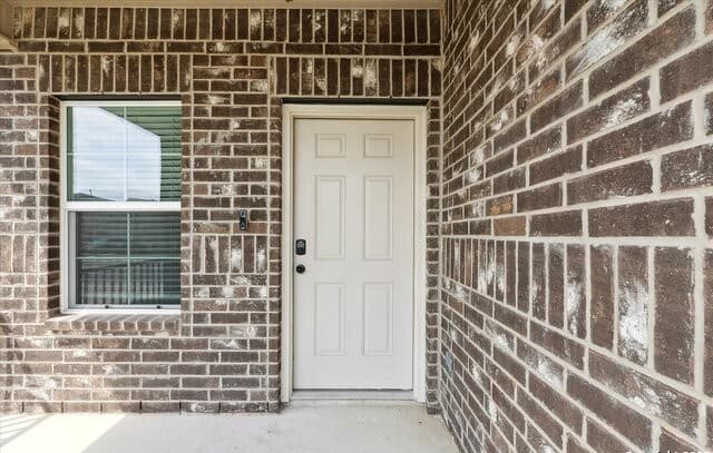 rental at 168  Middle Green Loop in Floresville, TX — photo 5