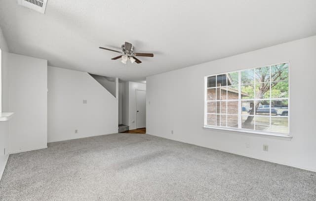 rental at 5604  Rose Dawn in San Antonio, TX — photo 3