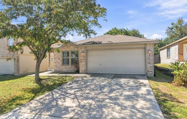 rental at 10747  Rivera Cove in San Antonio, TX — photo 3