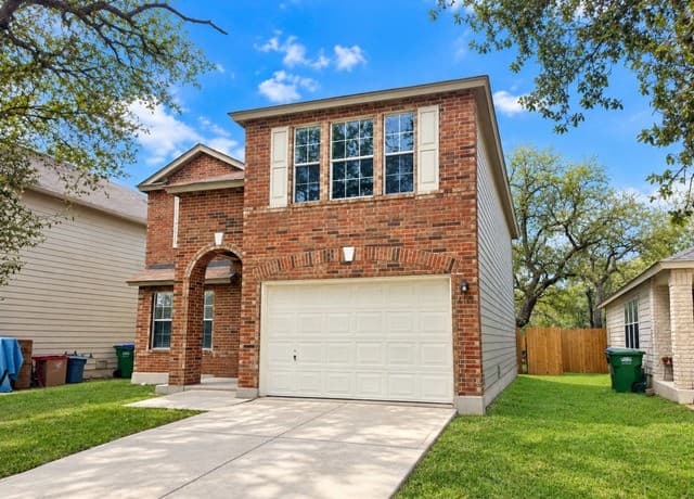 rental at 6119  Ironmill Creek in Converse, TX — photo 4