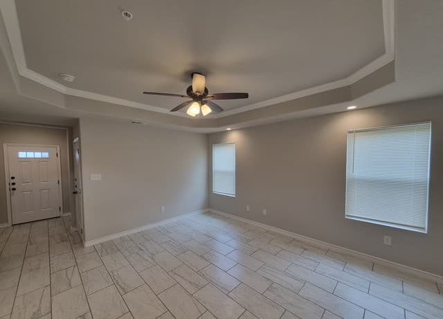 rental at 6310  Luglio Lane Unit 104 in San Antonio, TX — photo 3