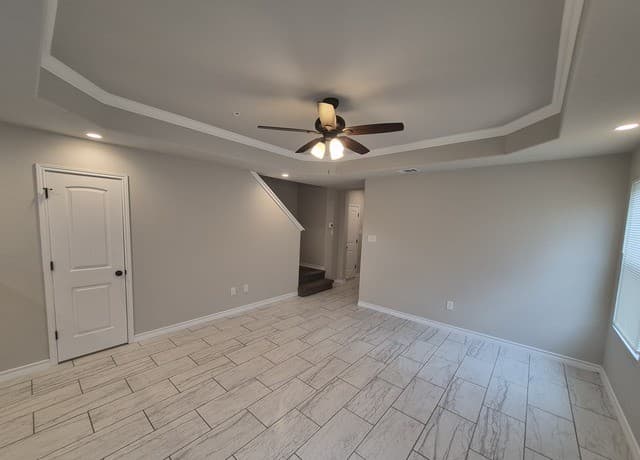 rental at 6310  Luglio Lane Unit 104 in San Antonio, TX — photo 4