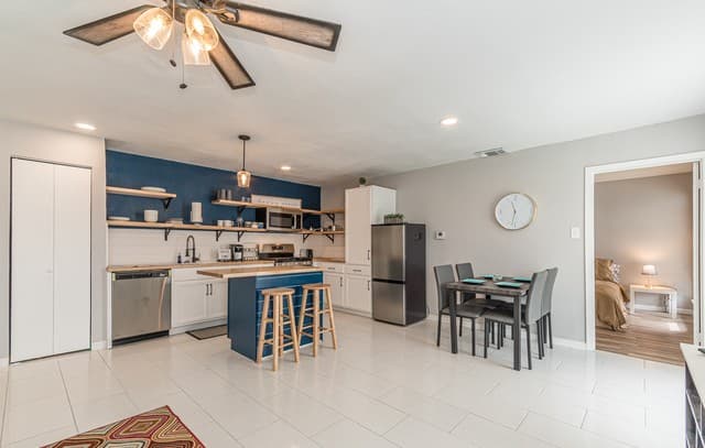 rental at 346  Natalen Dr Unit 3 in San Antonio, TX — photo 5
