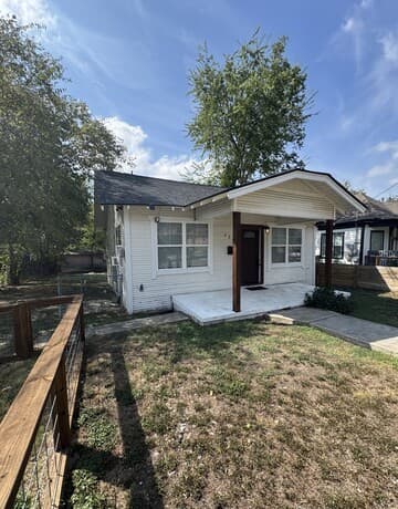 rental at 138  Paul St in San Antonio, TX — photo 3