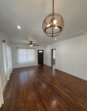 rental at 138  Paul St in San Antonio, TX — photo 4