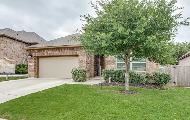 rental at 12834  Fort Hancock in San Antonio, TX — photo 2