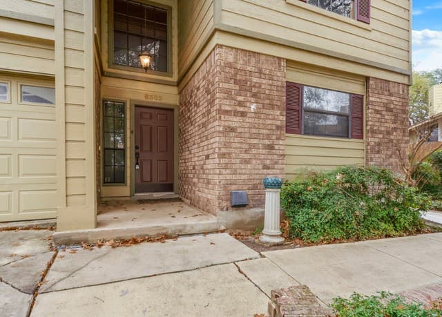 rental at 6302  Scrub Jay in San Antonio, TX — photo 4