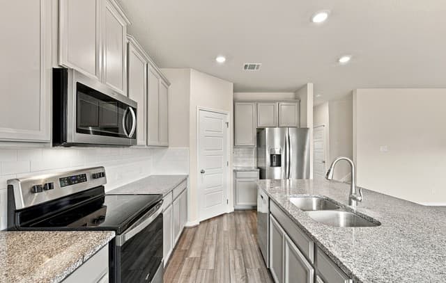 rental at 9515  Bonito Falls Dr in Converse, TX — photo 4