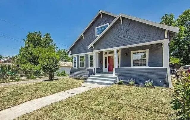 rental at 618  Saint James in San Antonio, TX — photo 1