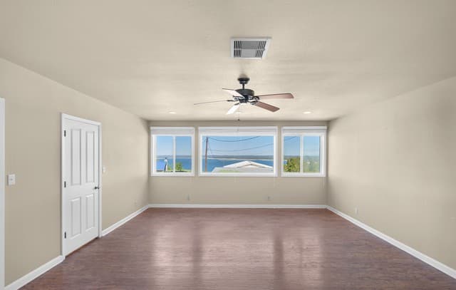 rental at 1210  Skyline in Canyon Lake, TX — photo 5