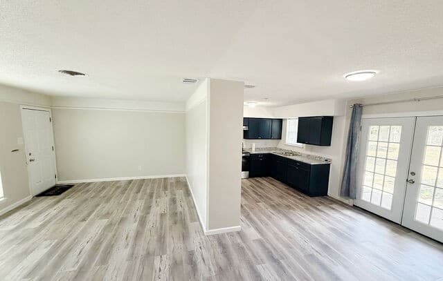 rental at 5003  Wycliff Dr in San Antonio, TX — photo 3