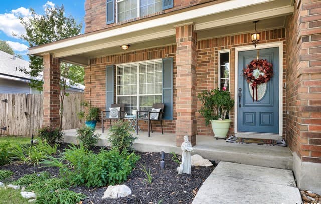 rental at 11602  Shotgun Way in Helotes, TX — photo 2