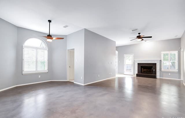rental at 9511  Bonny Brg in San Antonio, TX — photo 4
