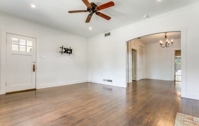 rental at 212  Chichester Pl in Alamo Heights, TX — photo 5