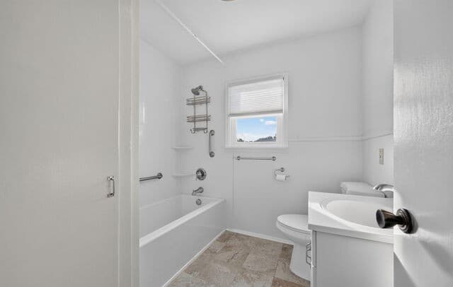 rental at 1112  Lorenzo St in Castroville, TX — photo 4